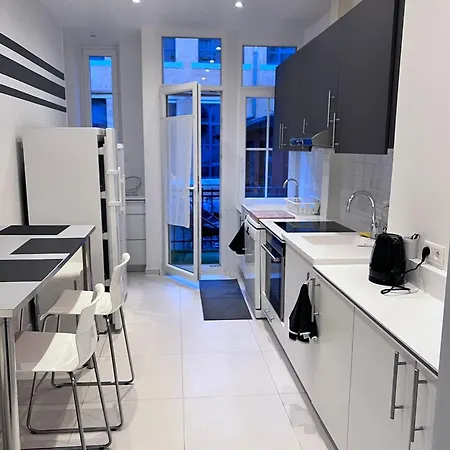 Le Rapp 6, Appartement De Standing 3 Chambres, 7 Personnes &1 Bebe, Cosy Et Familial Ultra Equipe Emplacement Ideal Proche Gare Centre Ville Marches De Noel Quartier Tribunal Contades Strasburgo Esterno foto