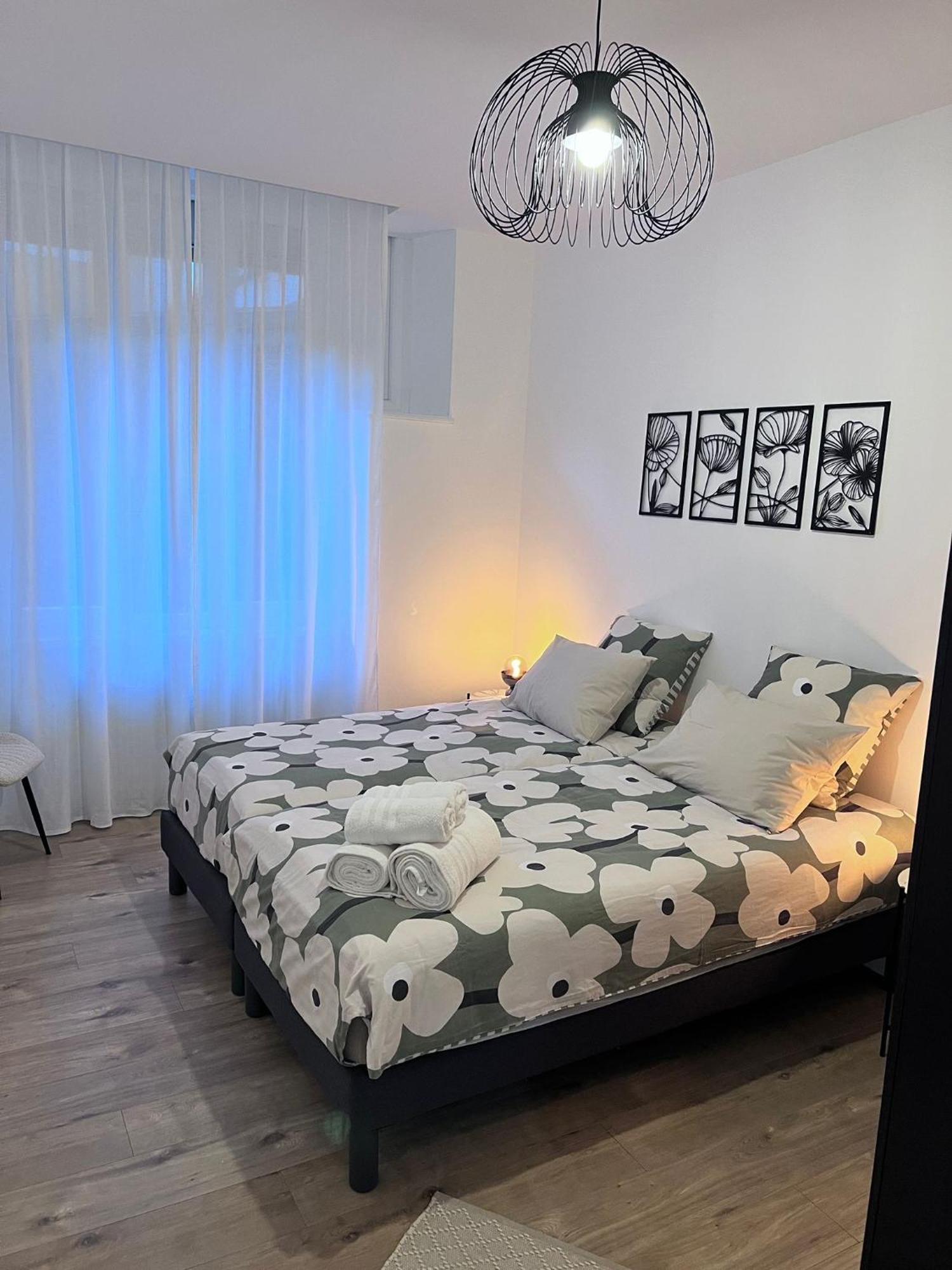 Le Rapp 6, De Standing 3 Chambres, 7 Personnes &1 Bebe, Cosy Et Familial Ultra Equipe Emplacement Ideal Proche Gare Centre Marches De Noel Quartier Tribunal Contades Appartement Strasbourg