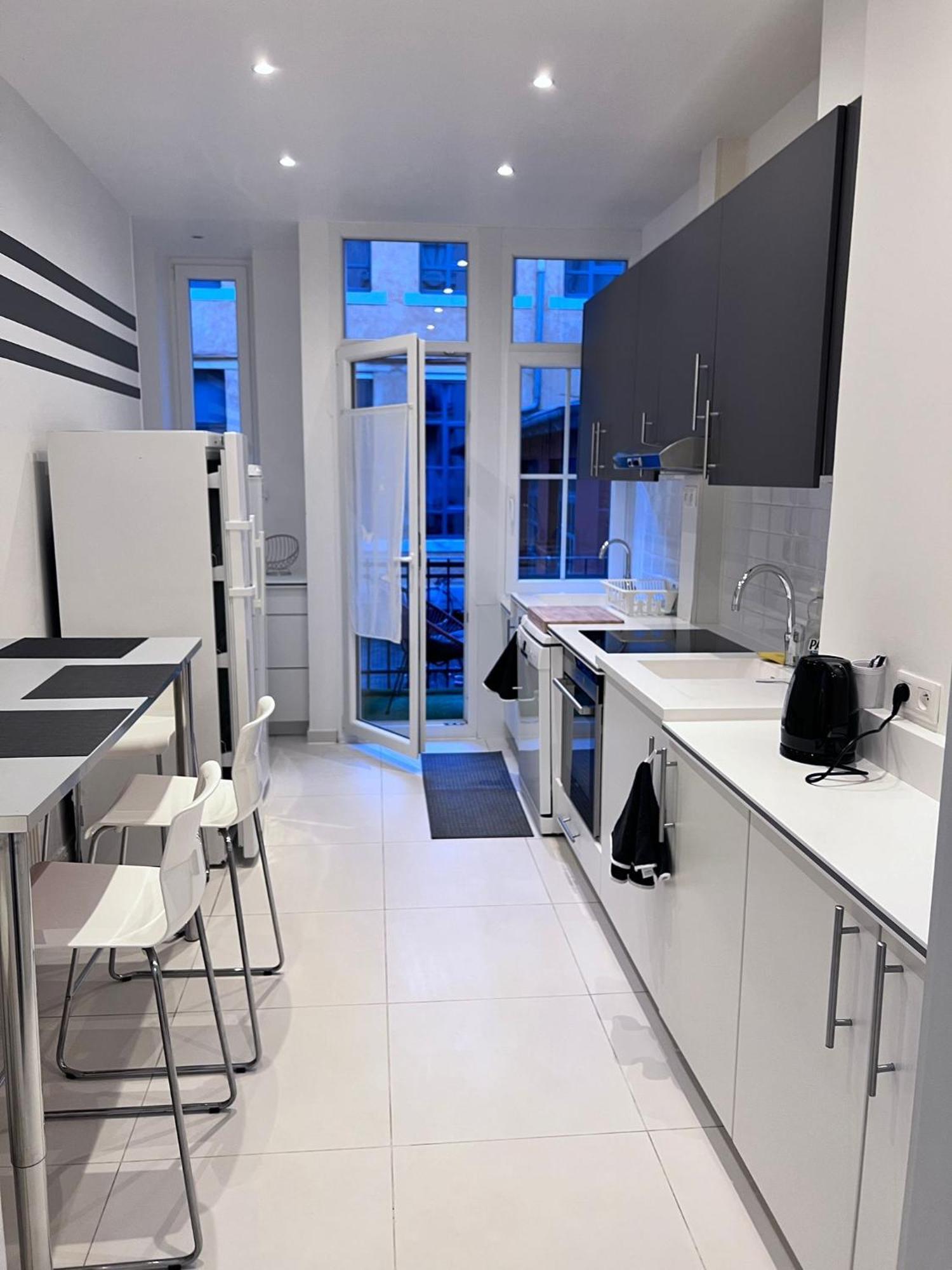 Appartement Le Rapp 6, De Standing 3 Chambres, 7 Personnes &1 Bebe, Cosy Et Familial Ultra Equipe Emplacement Ideal Proche Gare Centre Marches De Noel Quartier Tribunal Contades Strasbourg